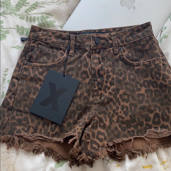 Alexander Wang Leopard Print Shorts - Picture 3 of 3